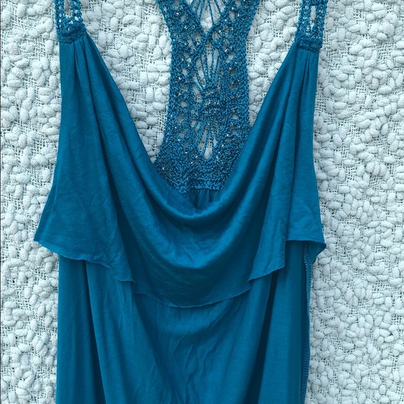 Turquoise tank - Picture 6 of 7